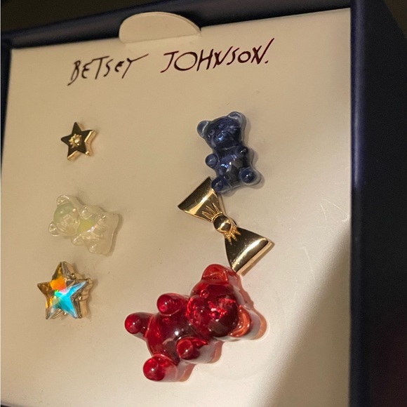 Betsey Johnson earrings, NWT - Picture 3 of 5